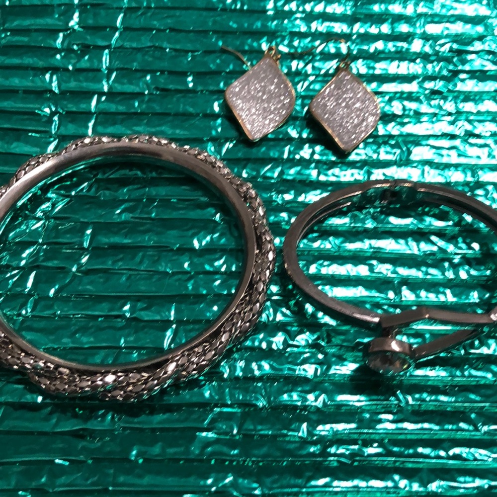 Holiday Bling! Holiday Bundle ❤️💚❤️💚❤️ - Picture 2 of 4
